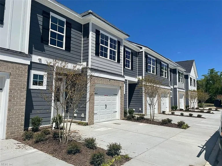 Suffolk Condo: 5297 Sports Club Run