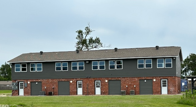 Lake Charles Apartment: 1011 Giovanni St