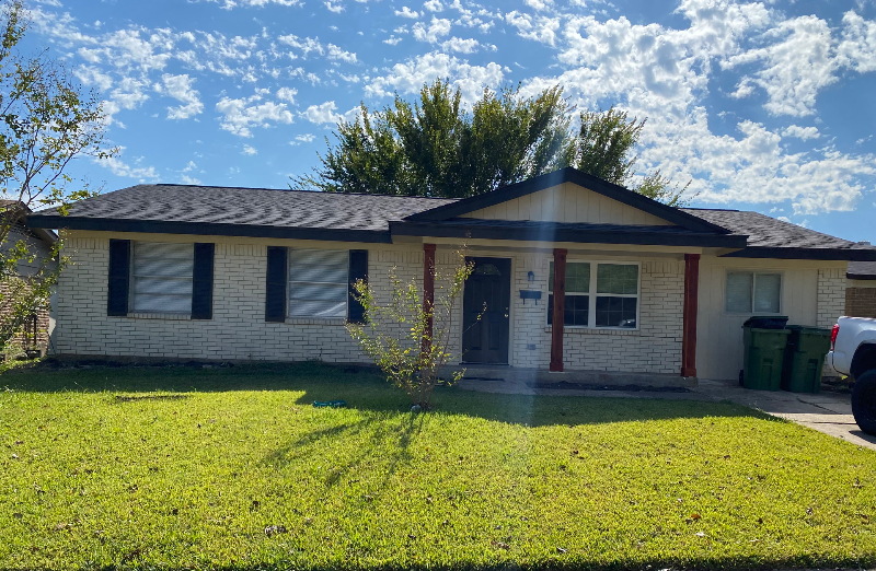 Garland House: 710 McDivitt dr