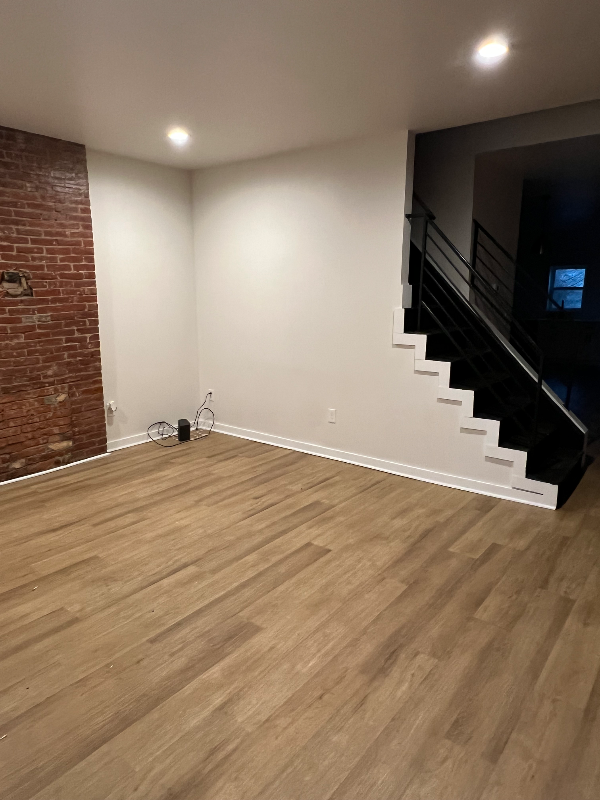 Homestead Townhome: 313 E 17th Avenue