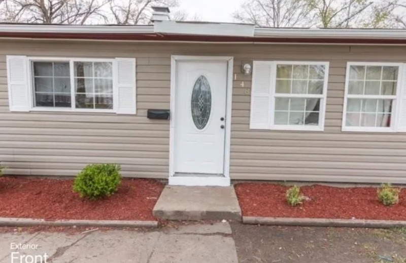 St. Louis House: 148 St. James Lane