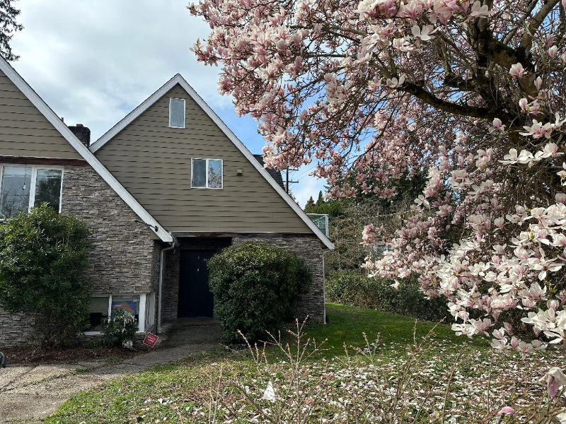 Seattle House: 5603 30th Ave SW