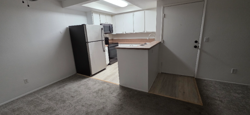 San Diego Condo: 5934 RANCHO MISSION RD