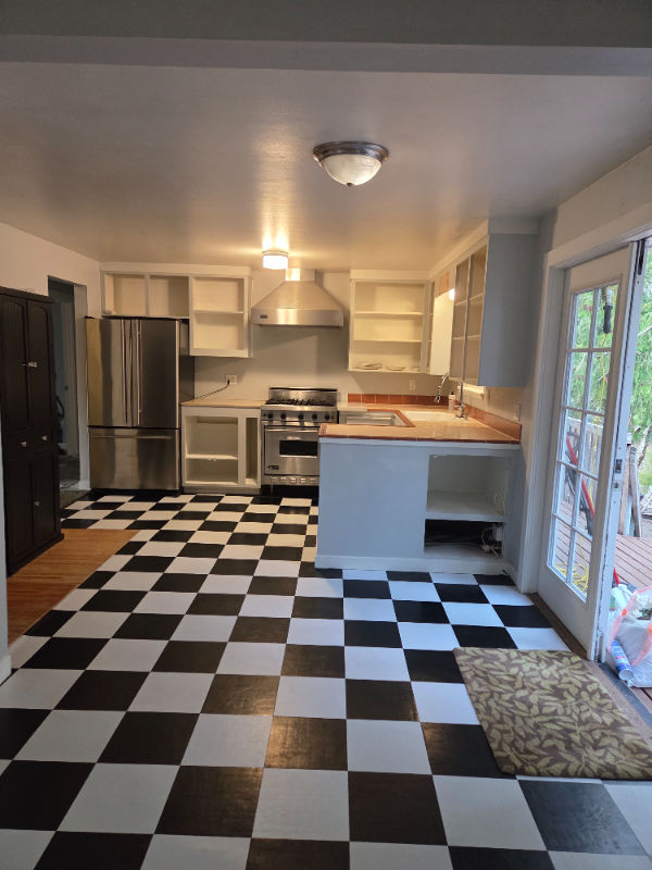 Shoreline House: 1604 north 203 place