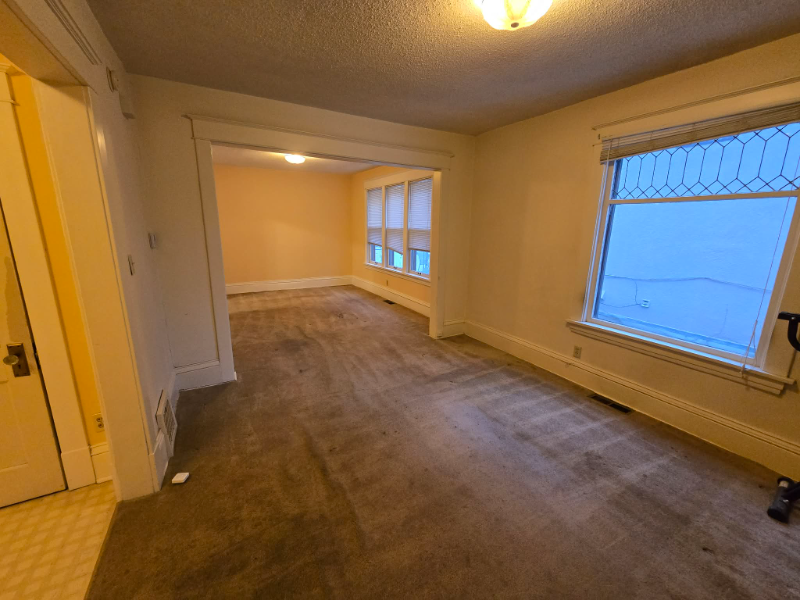 Minneapolis House: 2906 Knox Avenue N