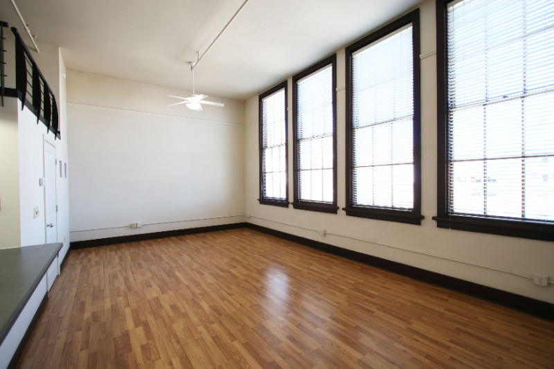 Albuquerque Apartment: 301 Central NE