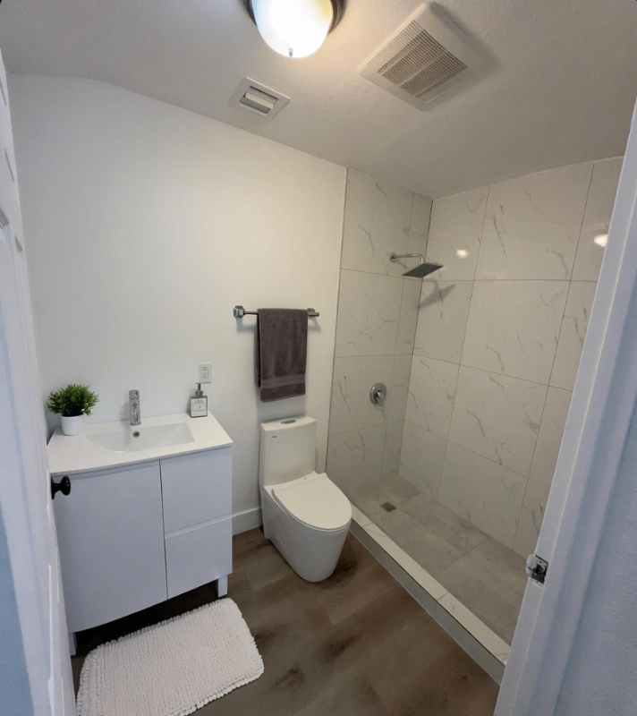 Miami Multiplex: 2640 SW 32ND CT