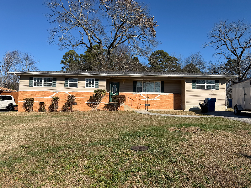 Hixson House: 511 Marlow Drive