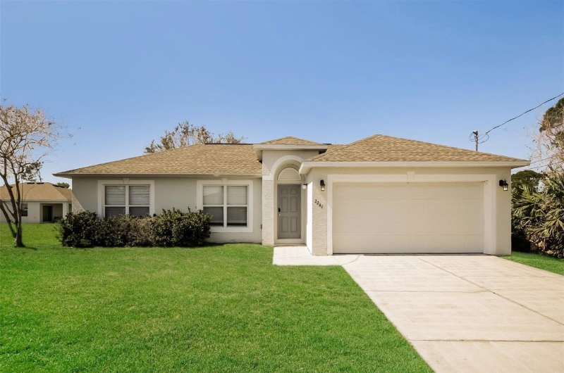 Nort Port House: 2241 Burlington Street