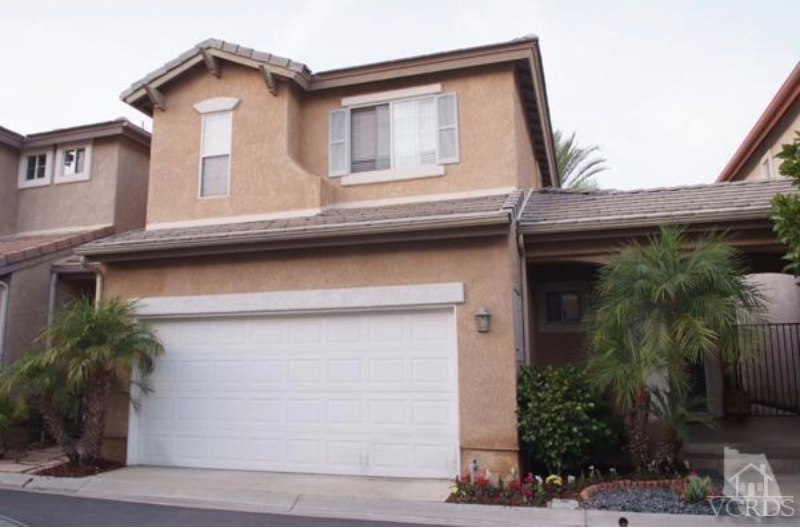 Simi Valley House: 285 Midnight Moon Ln