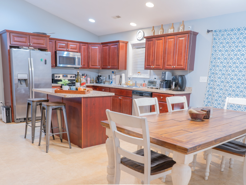 Queenstown House: 6627 friels Rd