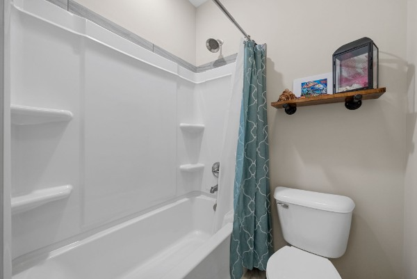 Clarksville House: 404 Veronica Ct