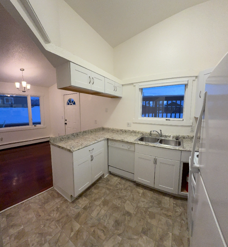 Anchorage Multiplex: 5120 Hatcher Circle