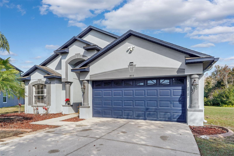 Land O Lakes House: 2853 TRINITY COTTAGE DR