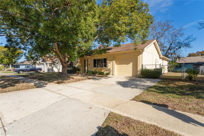 Hudson House: 12906 SANDBURST LN