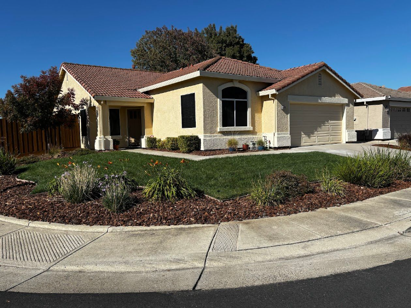 Elk Grove House: 8340 Lake Willow Way