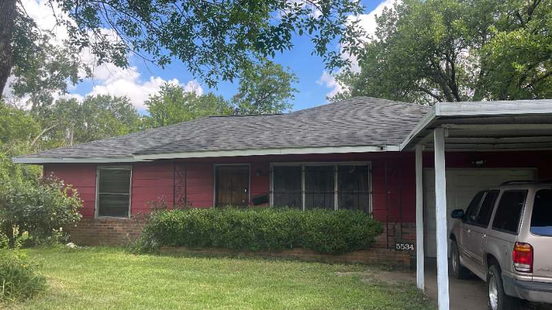 Houston House: 5534 Groveton st