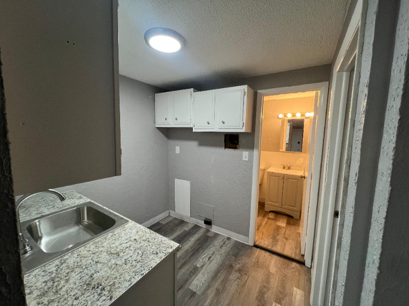 East Cleveland Apartment: 13430 Euclid Ave