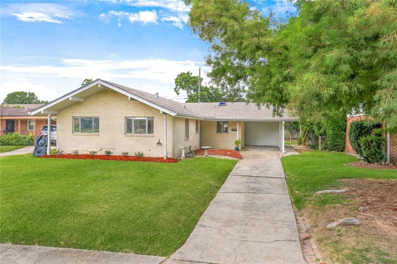 New Orleans House: 2411 Somerset Dr