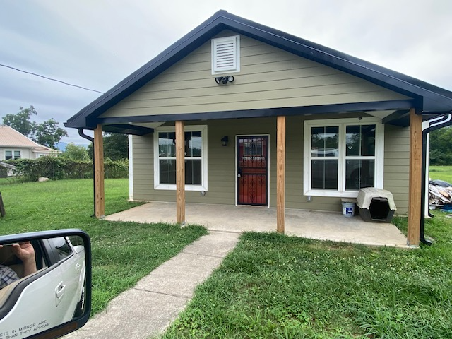 DUNLAP House: 2268 LUSK LOOP ROAD