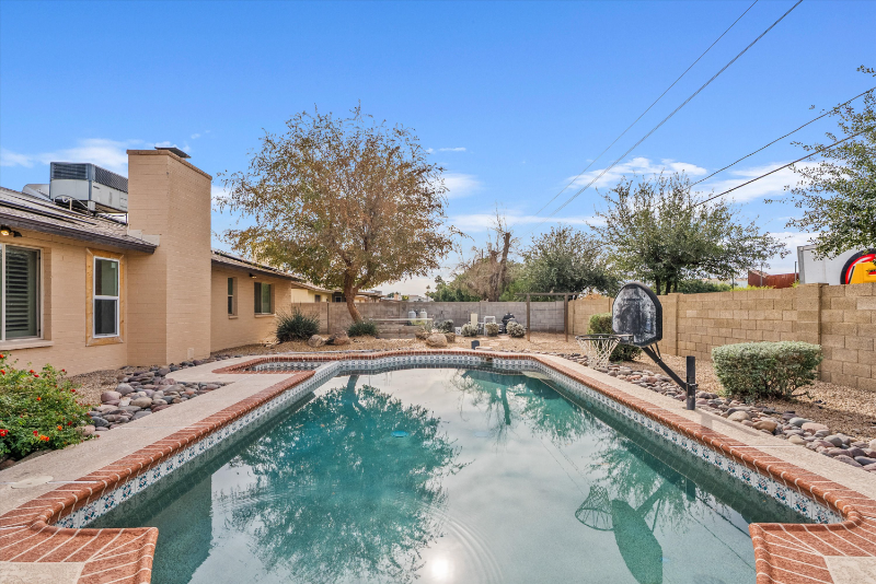 Glendale Apartment: 9632 N 58th Ln