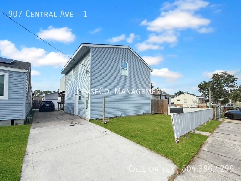 Gretna House: 907 Central Avenue