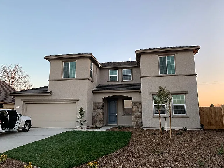 Merced House: 3104 Gardenia Ave