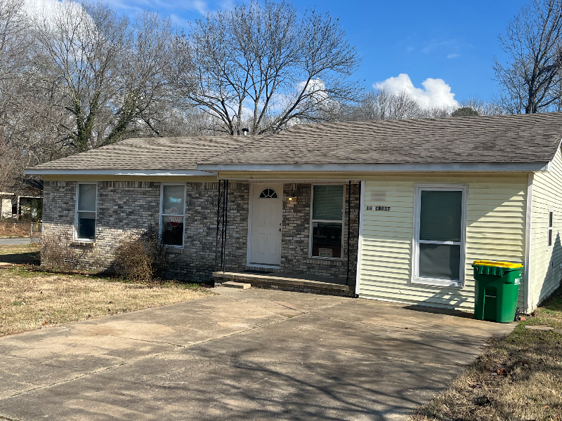 Sherwood House: 14 Crest Lane