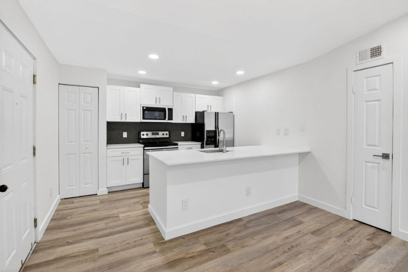 Delray Beach Condo: 1825 Palm Cove Boulevard