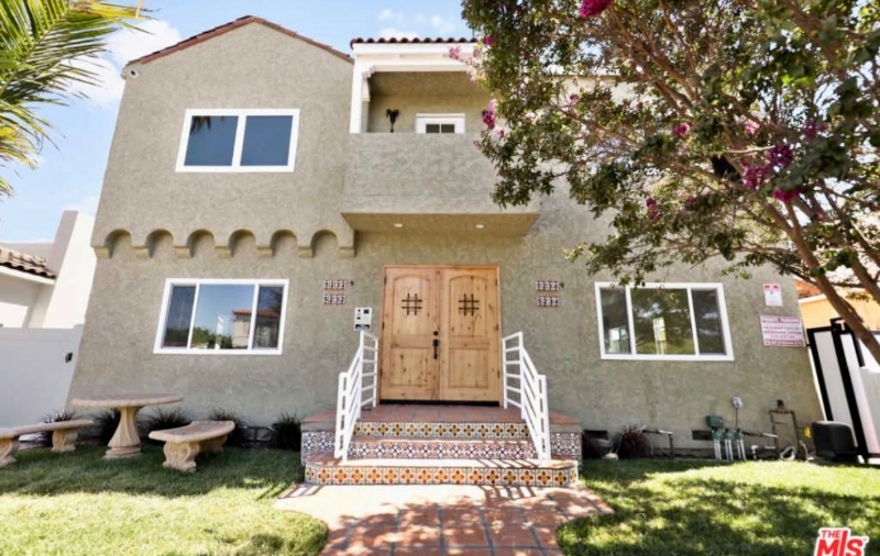 Los Angeles Multiplex: 5234 W 20th St Lower Unit R