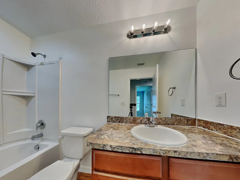 Riverview House: 11819 Thicket Wood Dr