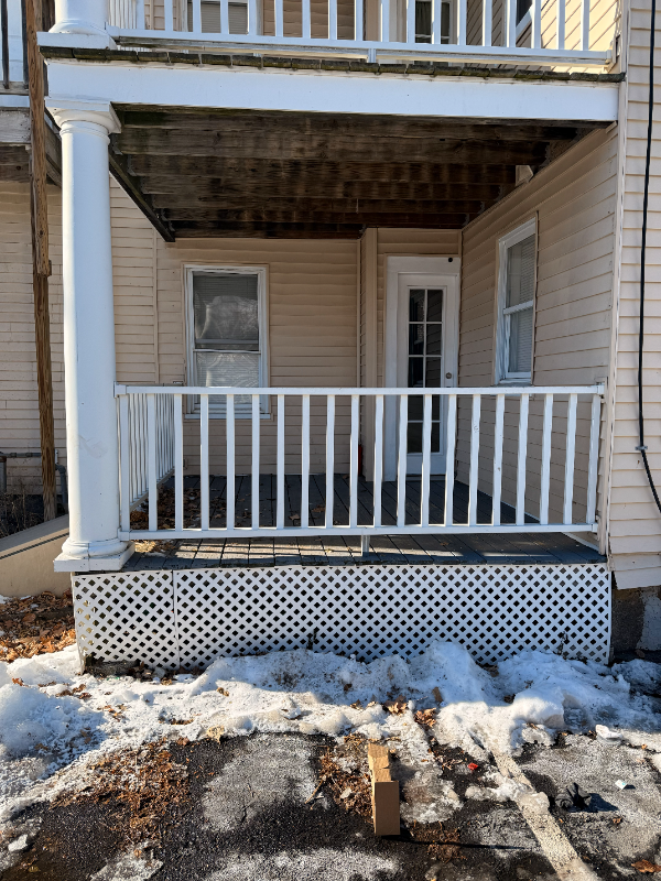 Manchester Apartment: 557 Pine Street