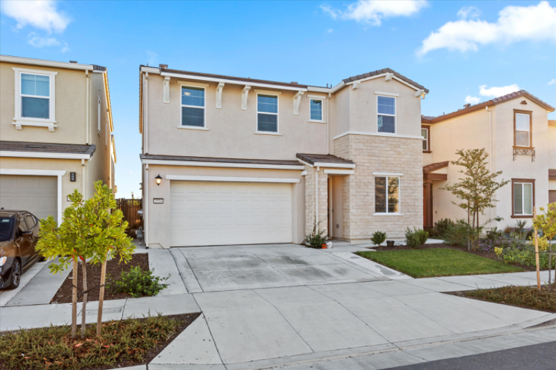 Sacramento House: 3554 Damora Ave