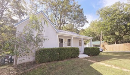 Paris House: 301 Pierce Street