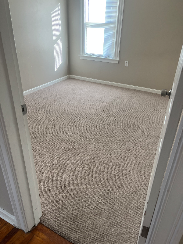 New Bedford Apartment: 150 Nash Rd