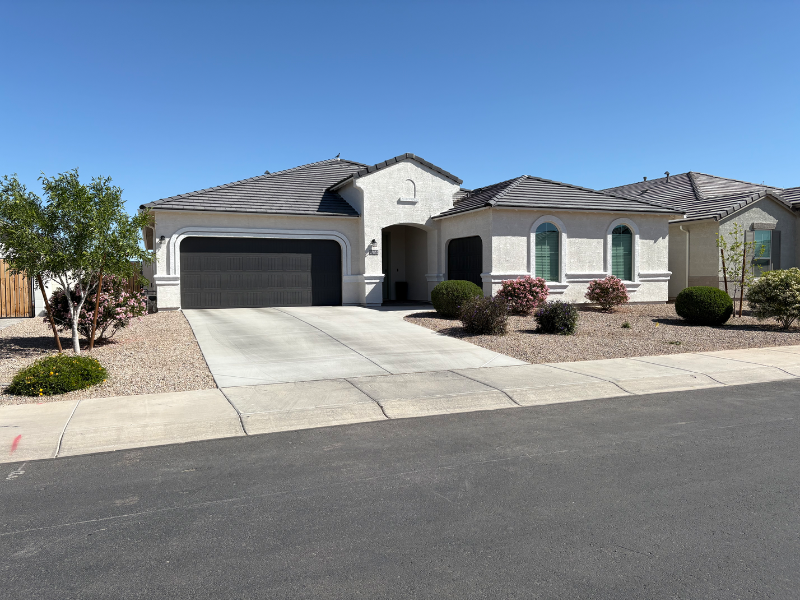 Maricopa House: 37852 W San Clemente