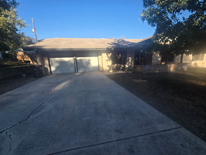 SAN ANTONIO House: 4911 Belle Ellen