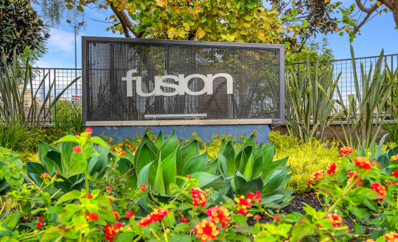 Hawthorne Townhome: 5410 W 149th