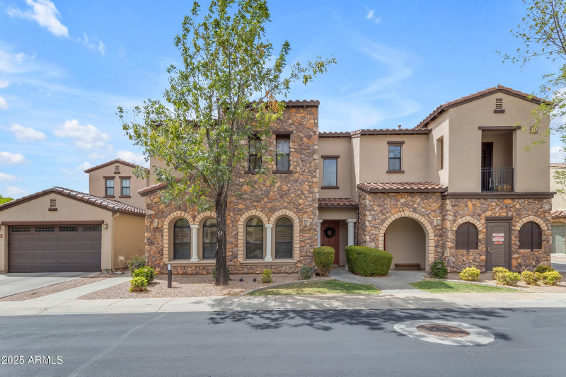 Chandler Townhome: 4777 S Fulton Ranch Blvd