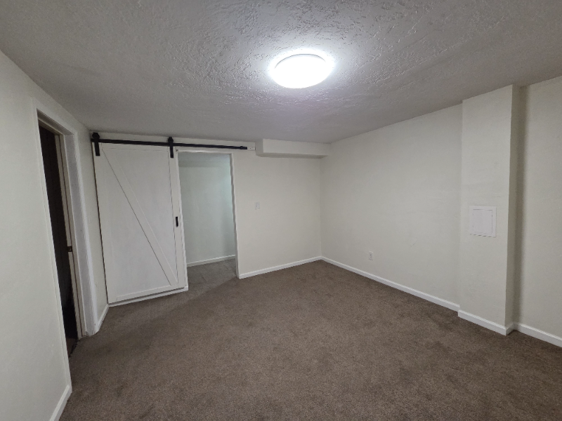 Murray Condo: 4815 S Lincoln St