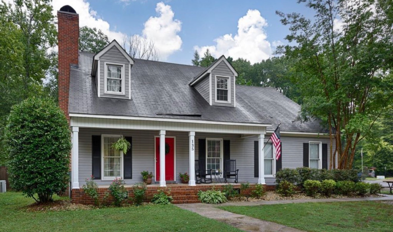 Madison House: 135 Suffolk Dr