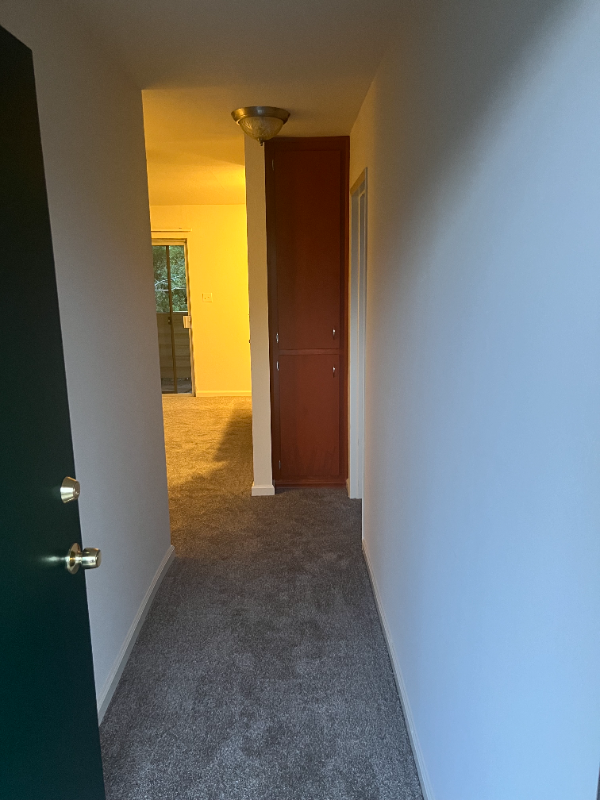 livermore Apartment: 1020 dolores ave