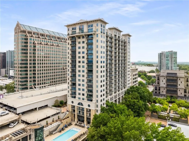 Atlanta Condo: 3040 Peachtree Rd NW