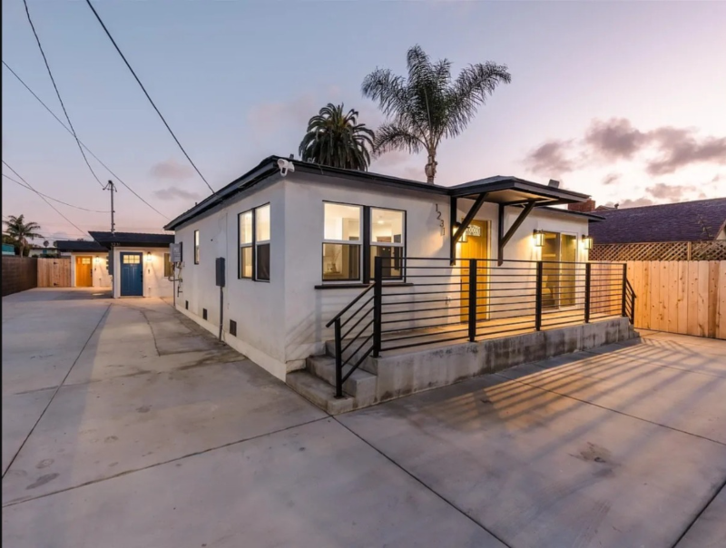 Oceanside Multiplex: 1231 Center Ave