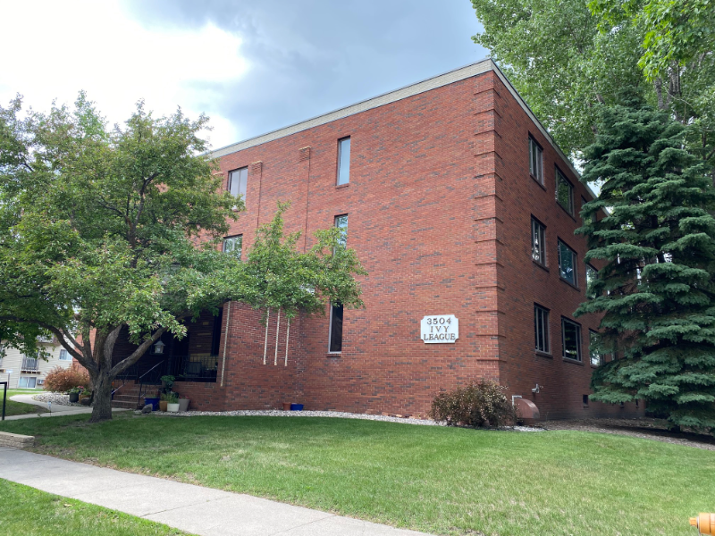 Grand Forks Condo: 3504 11th Ave N.