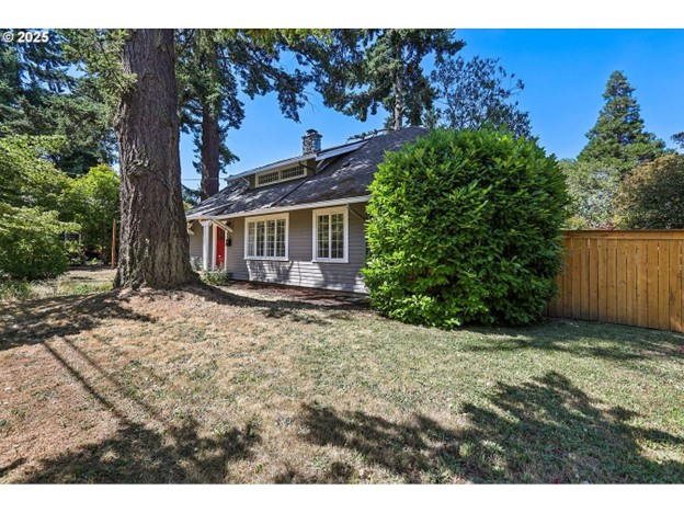 Beaverton House: 5325 SW Watson