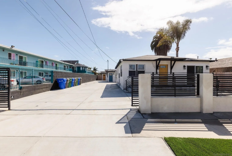 Oceanside Multiplex: 1231 Center Ave