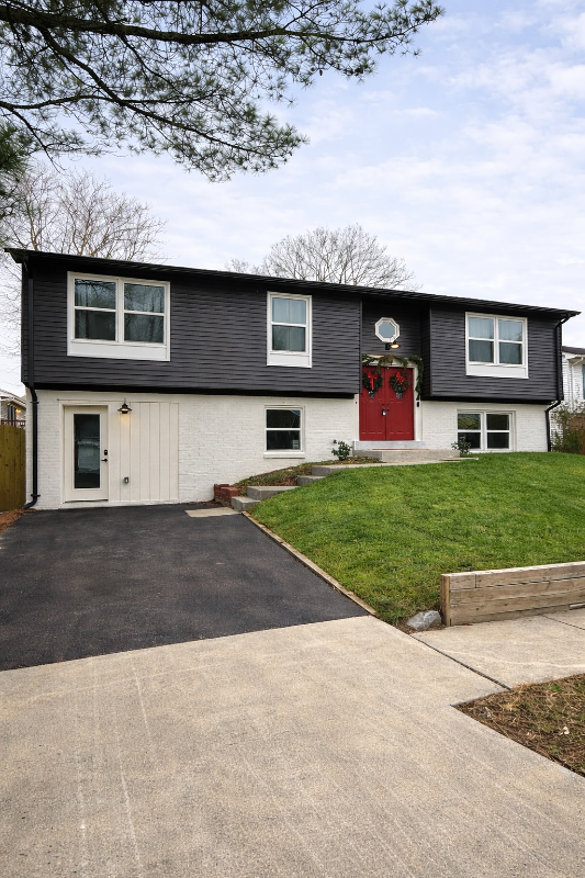 Springfield House: 6818 Ben Franklin Rd