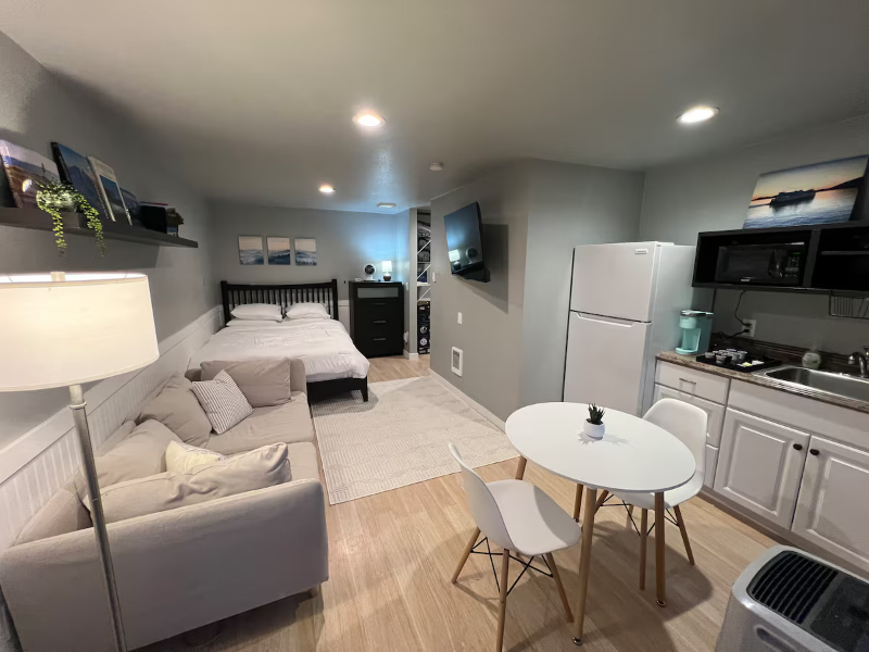 University Place Multiplex: 2504 Bridgeport Way West