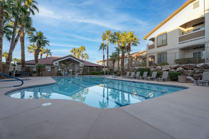 HENDERSON House: 2305 W HORIZON RIDGE PKWY